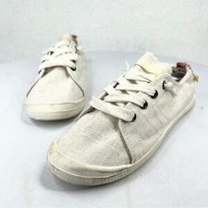 Tommy Bahama Cream sneakers